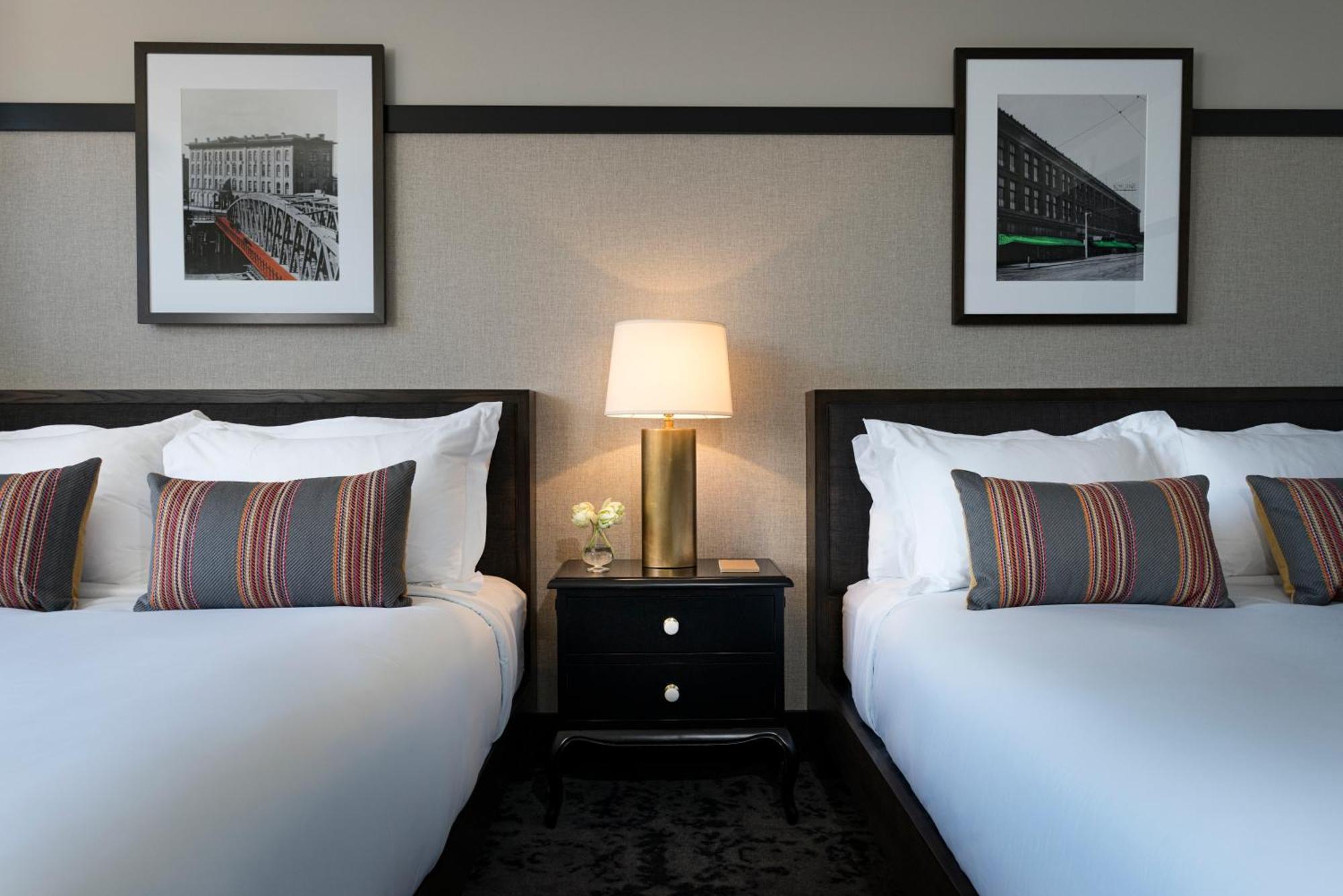 Queen Room with Two Queen Beds,1282607635:JPEG