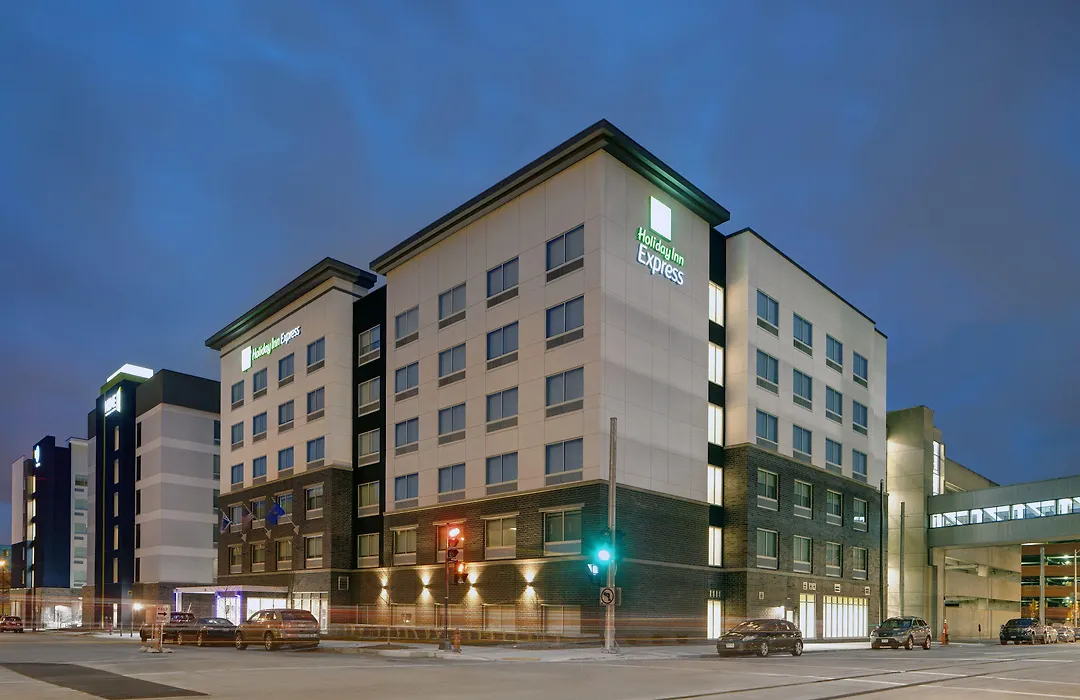 Holiday Inn Express - Milwaukee Downtown By Ihg-1